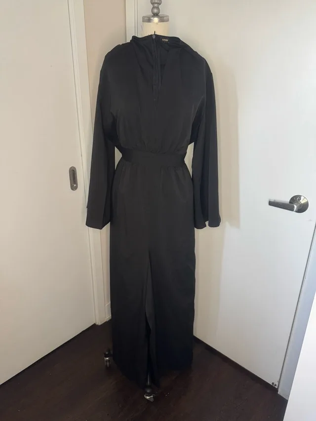 Ladies Size XXL Brand New V Neck Black Zip Up Jumpsuit - New
