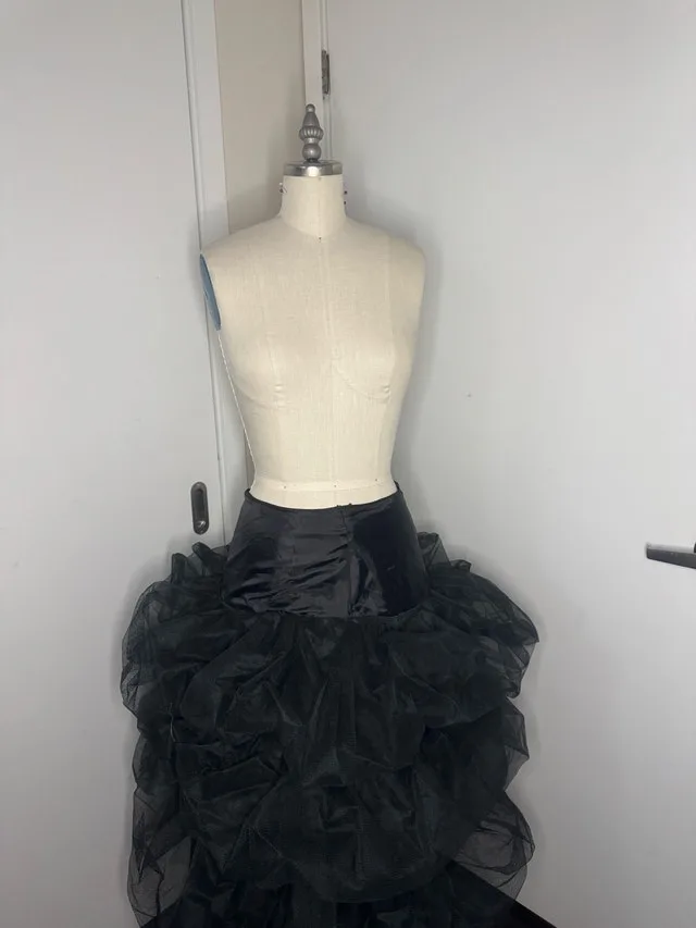 Ladies Size 6 Dress Beautiful Absolutely Gorgeous One of a Kind image indicator(2)