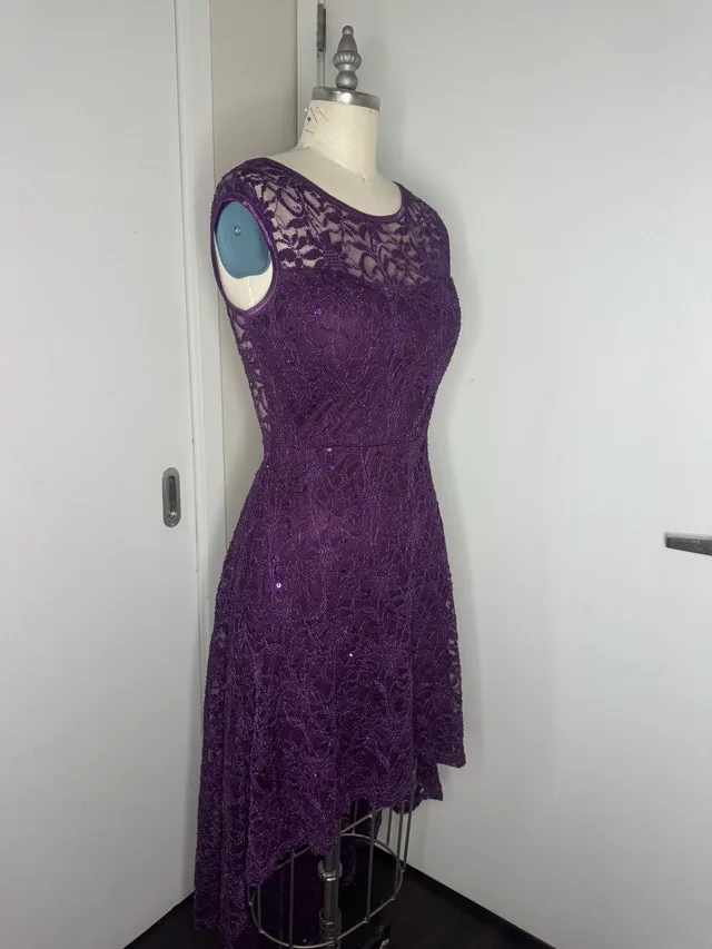 Ladies Beautiful Size Small Hi Low Lace Dress image indicator(10)