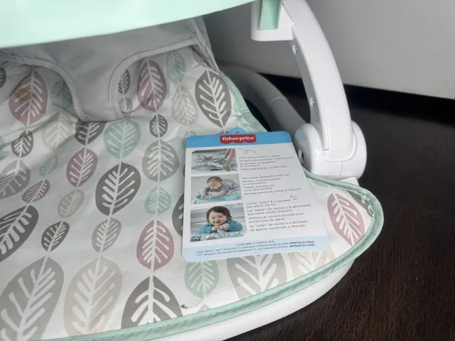 Brand New with tags on Fisher-Price Sit Me Up Chair image indicator(10)