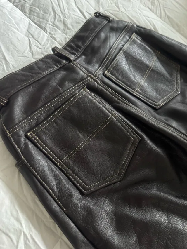 Ladies Like New Worn Once Leather Pants, beautiful chocolate image indicator(3)