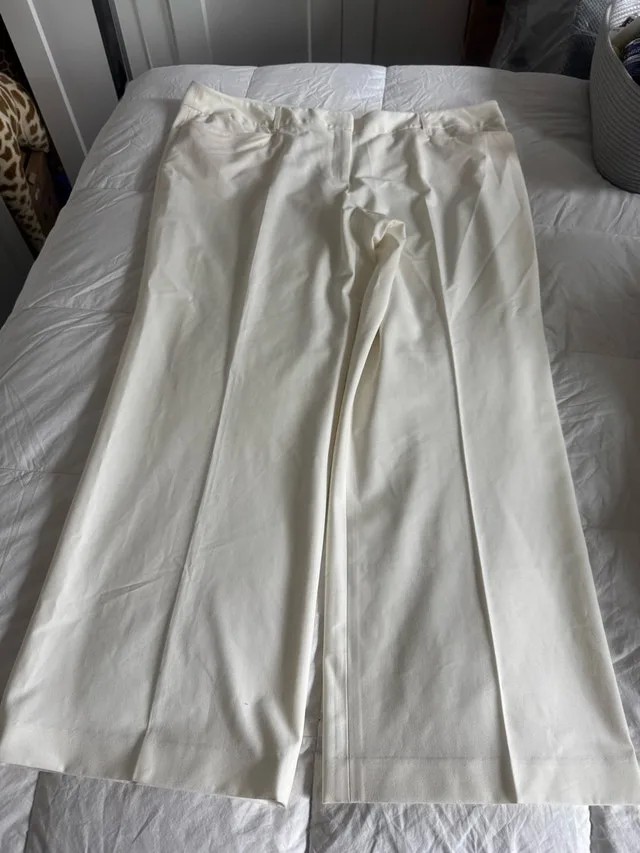 Ladies Michael Kors Plus Size 24W Pants from Macy’s Worn Once