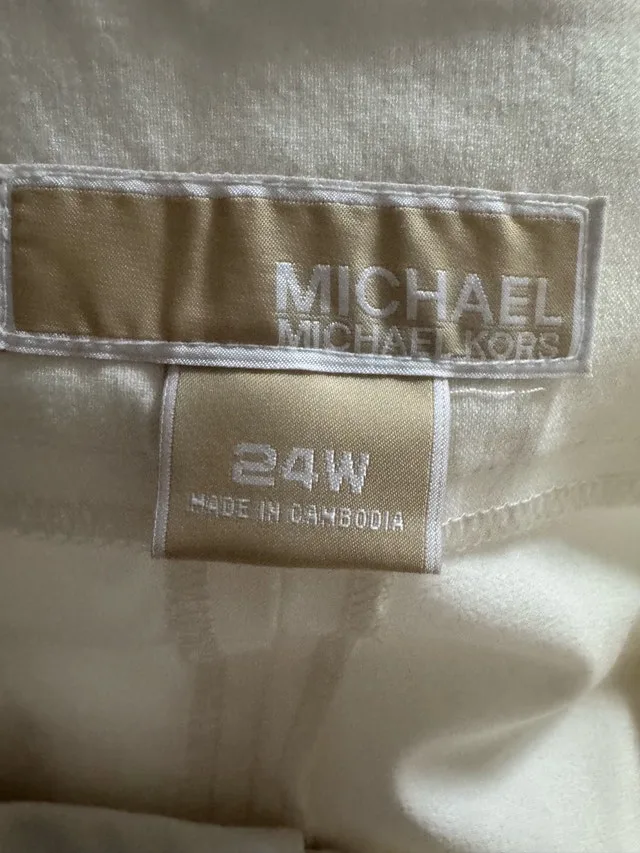 Ladies Michael Kors Plus Size 24W Pants from Macy’s Worn Once image indicator(7)