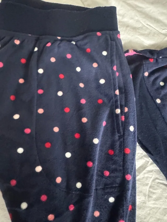 Ladies Size Small Kate Spade two piece pyjama set $20 image indicator(5)