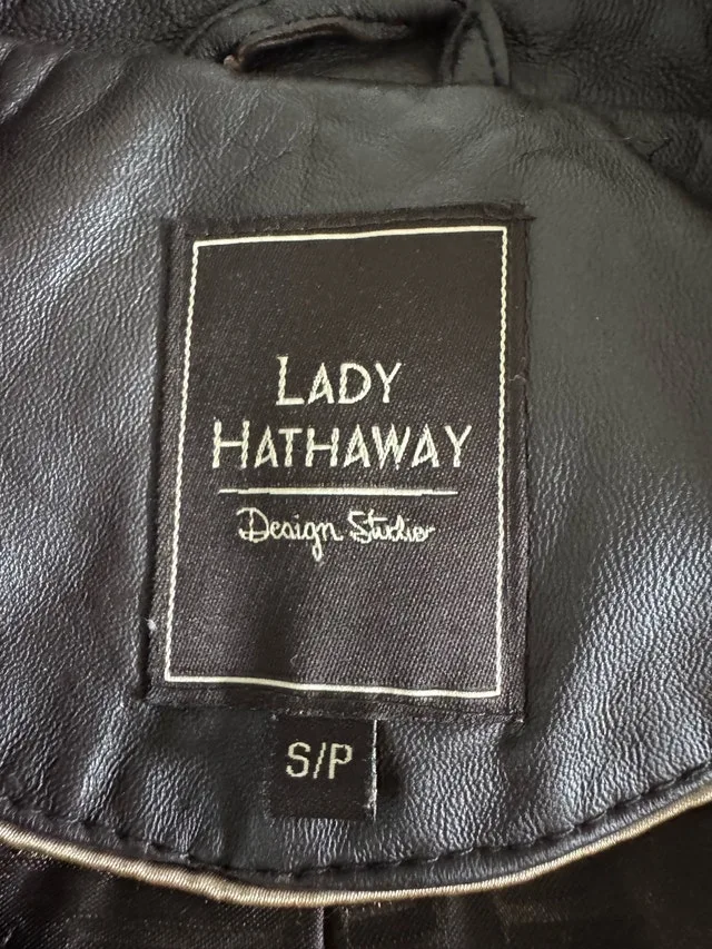 Ladies Size Small Leather Coat- Worn Once or Brand New $25 image indicator(9)