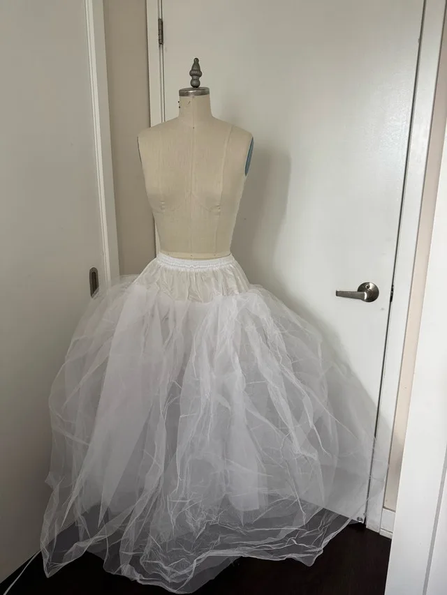 BRAND NEW Hoop-less Petticoat Crinoline adjustable image indicator(2)