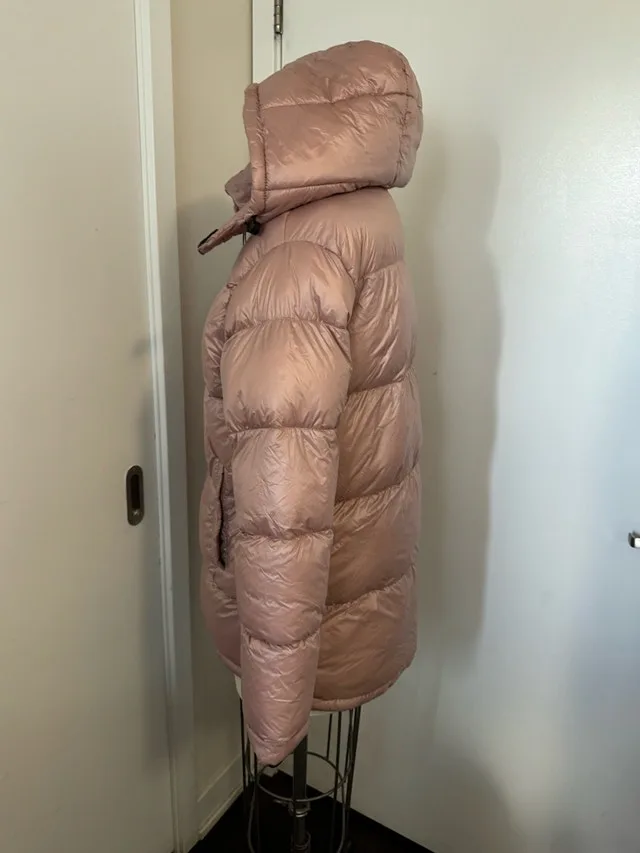 Beautiful Pink Mountain Ridge Ladies Size Small Winter jacket image indicator(5)