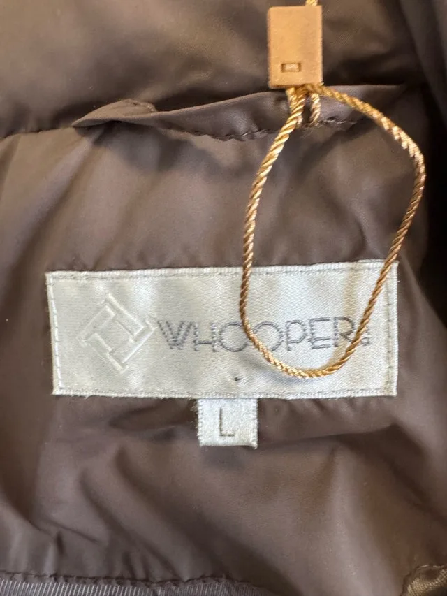 Ladies 90% Down Size Large Winter Coat, in beautiful condition image indicator(7)