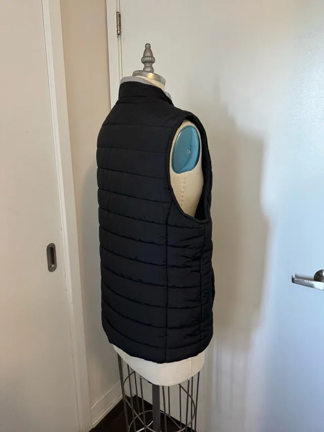 Ladies Size Medium Sleeveless Black and Yellow Jacket Vest image indicator(6)