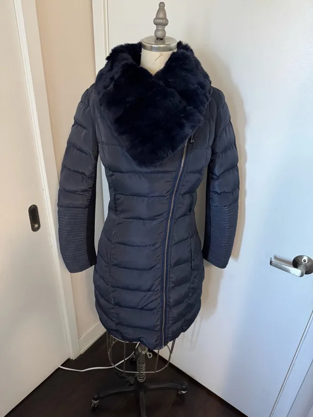 Beautiful Ladies Size Small Winter Jacket - Like New $60