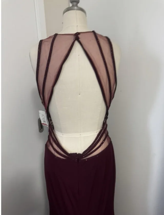 Ladies Size 14 Merlot Wine Colour Evening Dress image indicator(10)