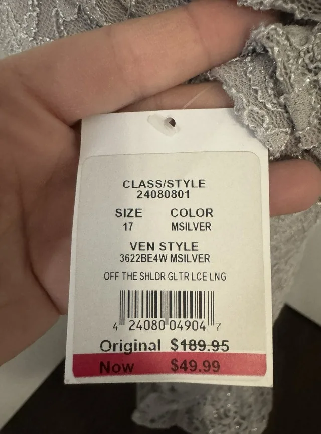 Ladies Size 17 Sliver Special Occasion Evening Dress - With tags image indicator(10)