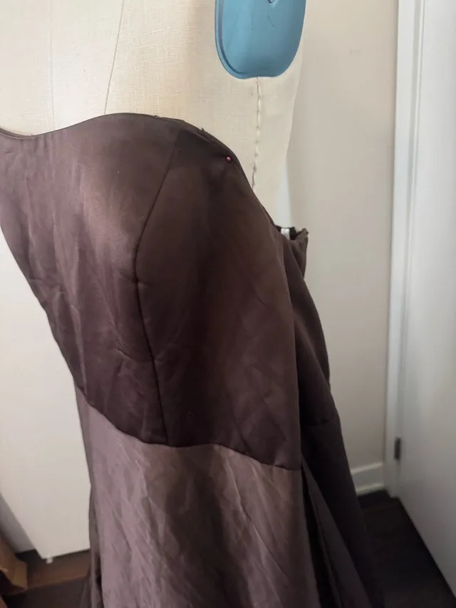 Ladies, Stunning Beautiful, chocolate evening dress Plus Size 22 image indicator(2)