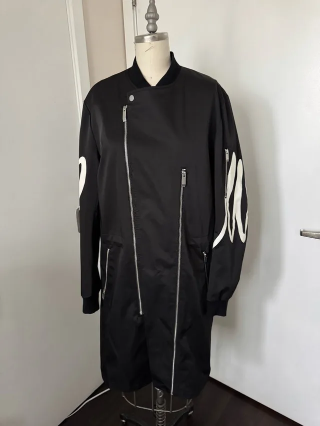 Ladies Fall / Autumn Jacket Canadian size medium Paid $200 image indicator(2)