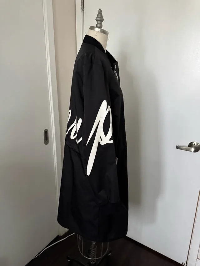 Ladies Fall / Autumn Jacket Canadian size medium Paid $200 image indicator(4)