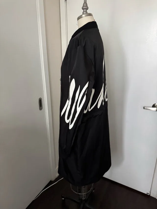 Ladies Fall / Autumn Jacket Canadian size medium Paid $200 image indicator(6)