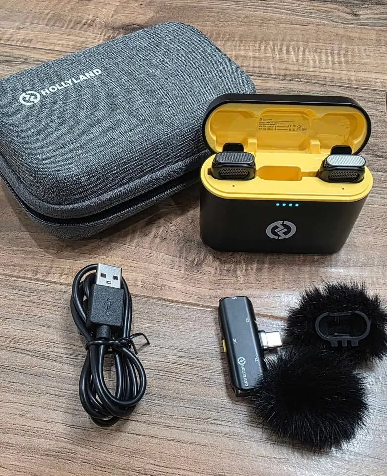Hollyland LARK C1 DUO Wireless Microphone System image indicator(2)