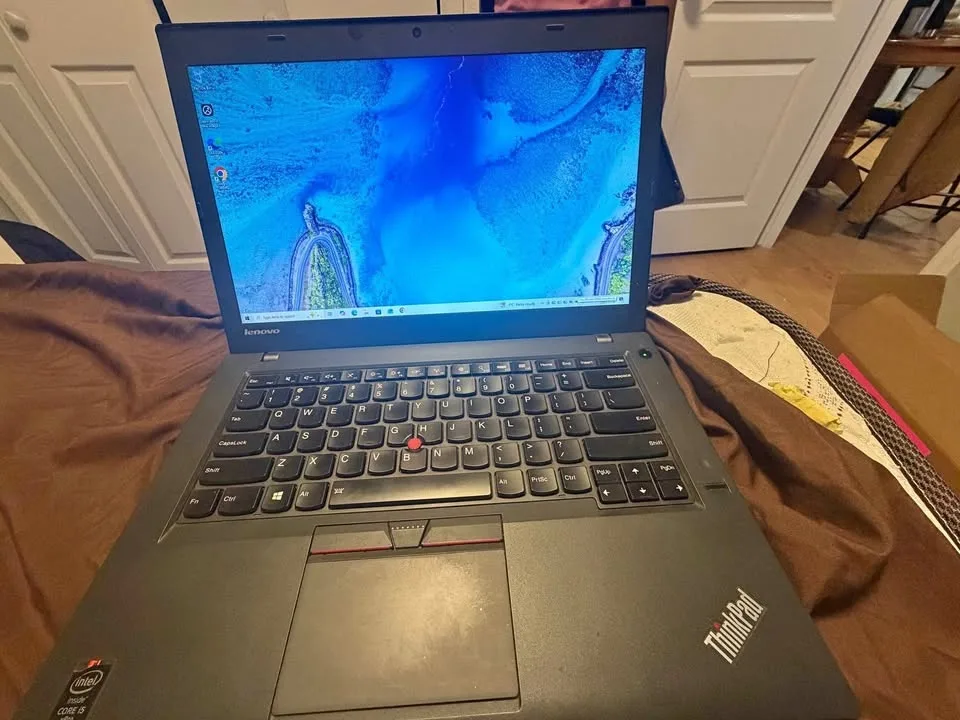 Lenovo ThinkPad T450 – i5 / 8GB RAM / 250GB SSD