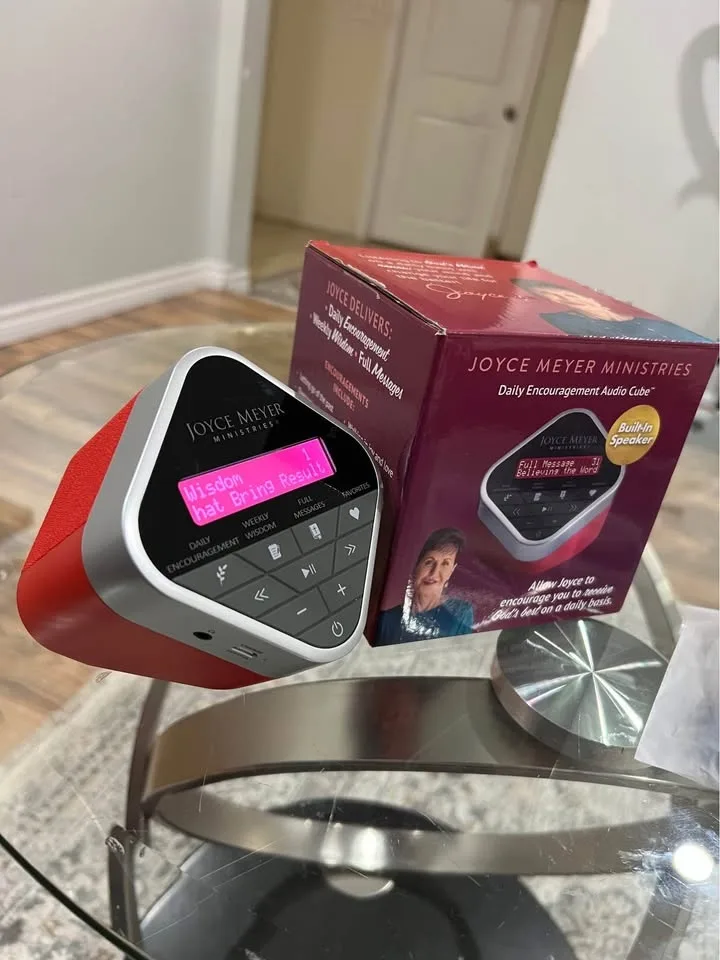 Joyce Meyer Ministries Daily Encouragement Audio Cube image indicator(2)