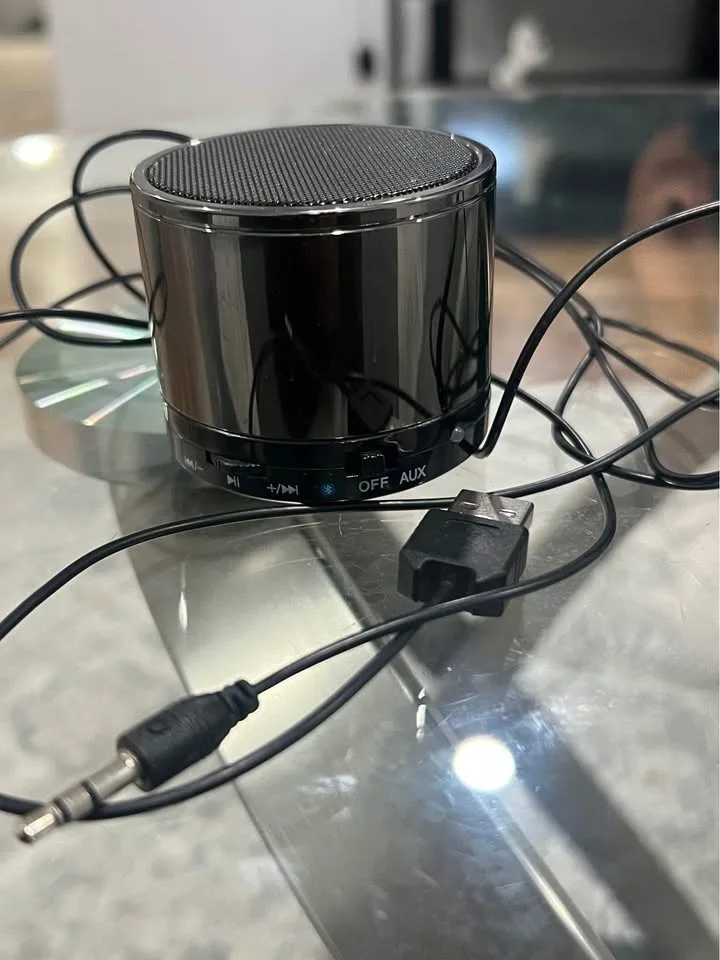 Gun Metal Wireless Mini Cylinder Speaker New image indicator(2)