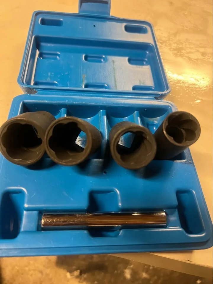 Hand tools image indicator(2)