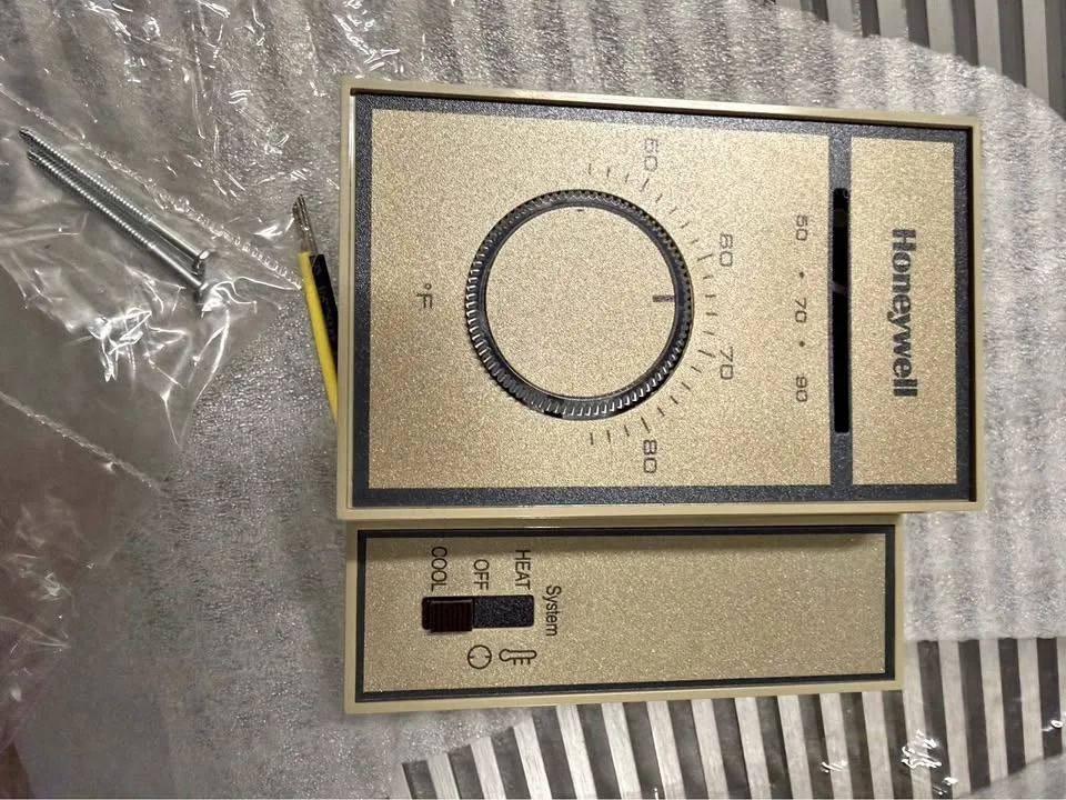 Fan Coil Thermostat, 2 Pipe Remote Heat/Cool (Tan)