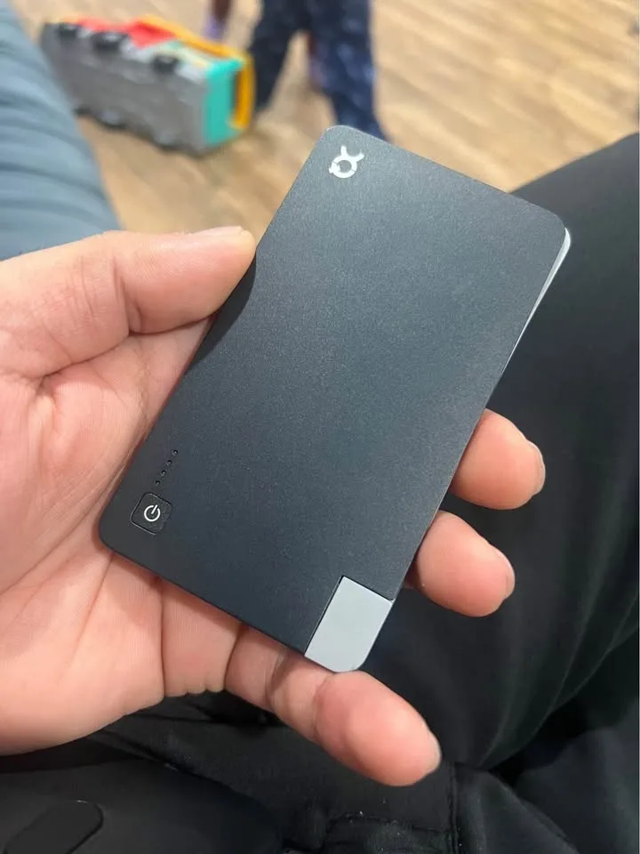 Xqisit Black Power Bank with Micro USB, 3000 image indicator(4)