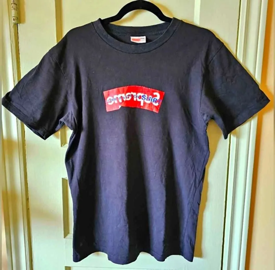 Size S Supreme x CDG Comme Des Garçons crumpled box logo tshirt