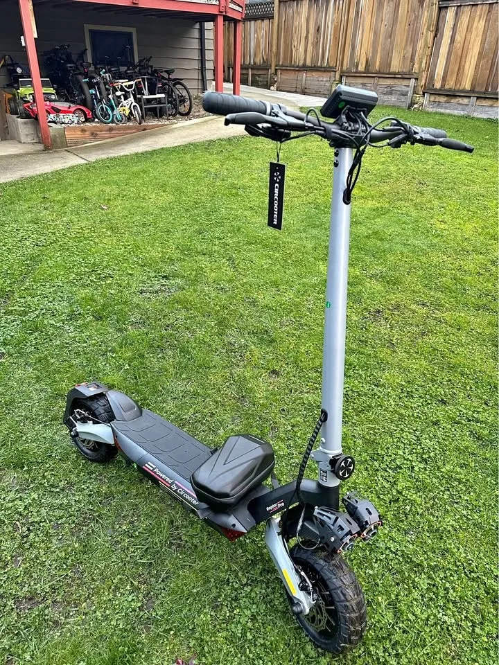 Circooter Raptor Pro (OPEN BOX 0kms) with bag