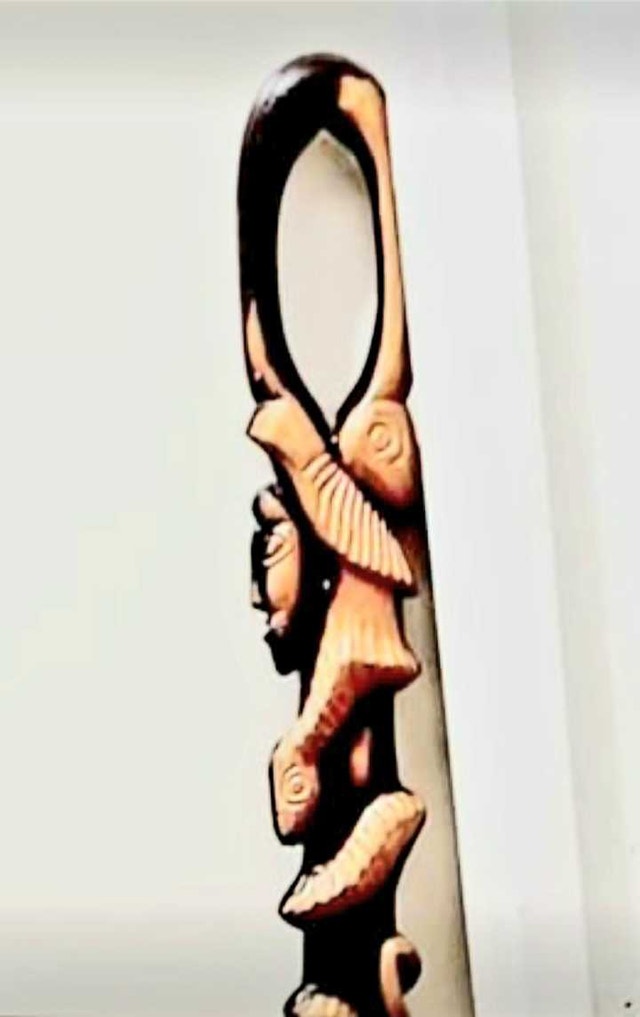 Unique Hand Carved Lacquered Wood Stick - photo 3
