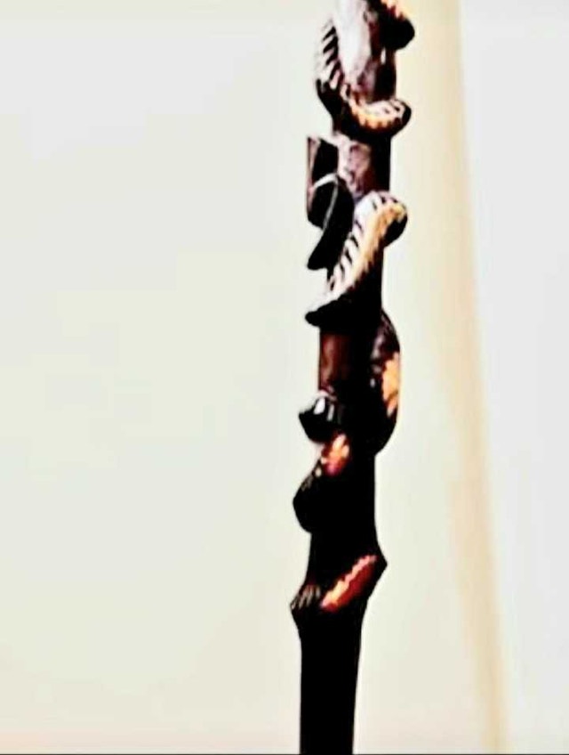 Unique Hand Carved Lacquered Wood Stick - photo 5