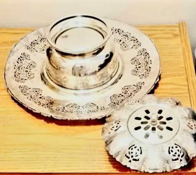 1940's Essay S.P Copper Flower Frog Decorative Dish image indicator(4)