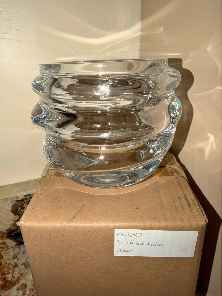 Heavy Sculpted Glass Vase – “Small Cut Audra” – Clear