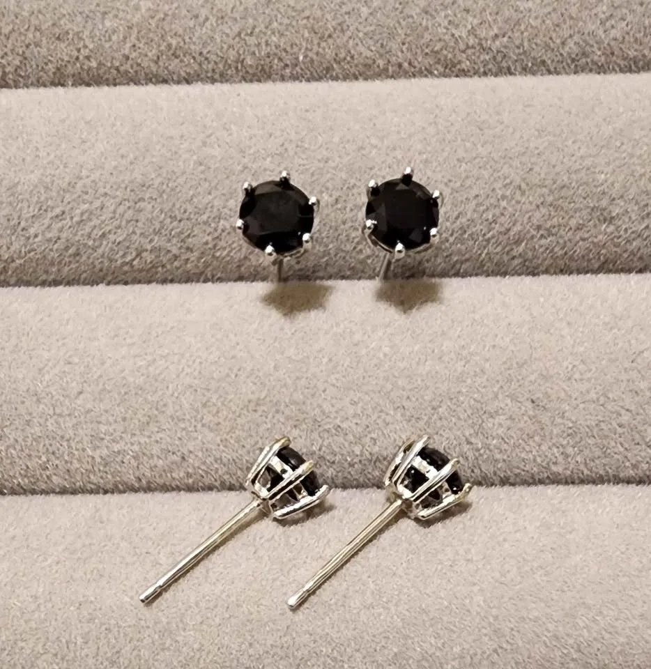 New Black spinel crystal earrings