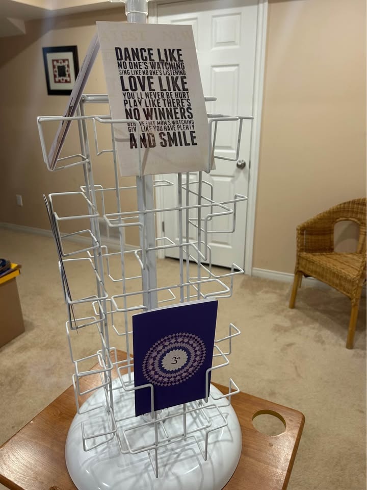 20-Pocket Rotating Metal Postcard / Greeting Card Rack - photo 5
