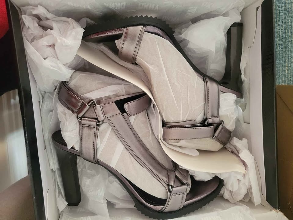DKNY Women's Open Toe Fashion Pump Heel Sandal - photo 4