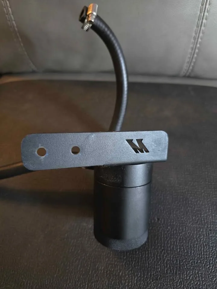 Mishimoto Oil Catch Can. Honda Civic 1.5T 2016-2021 image indicator(2)