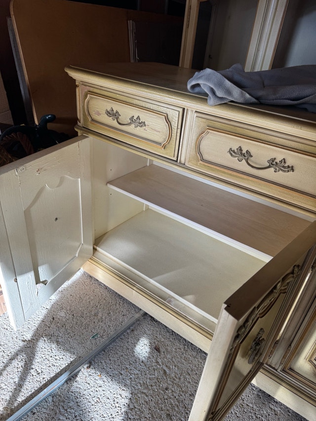 Vintage French Provincial Hutch + Credenza Set - photo 4
