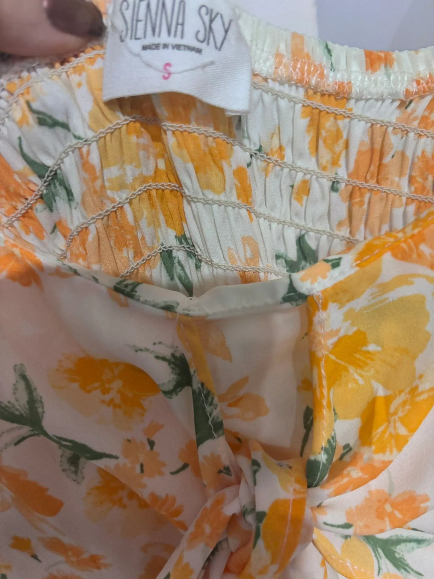 Sienna Sky Floral Off-Shoulder Tie Front Dress – Size Small image indicator(4)