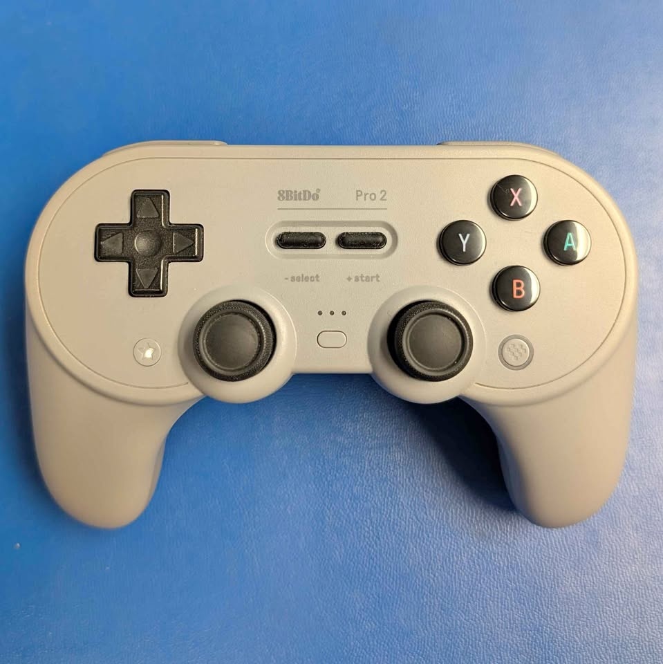 8bitdo Pro 2 controller - Nintendo Switch, PC, mobile