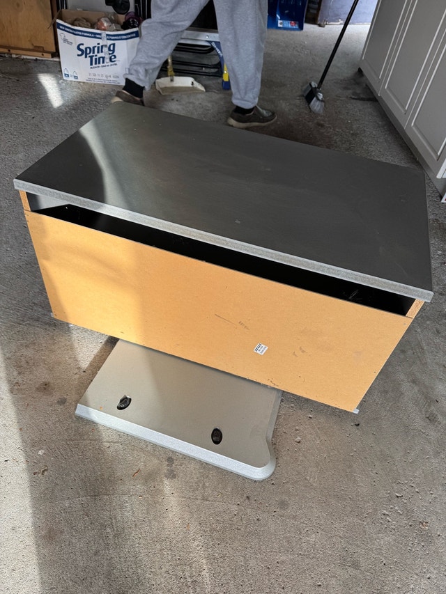 Rotating TV Stand – Glass Doors – Compact & Functional - photo 5