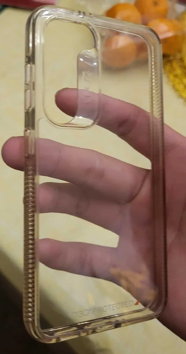 Samsung S23 Gear4 Clear Case image indicator(2)