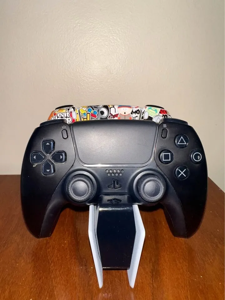 Playstation 5 (PS5) DualSense Wireless Controllers x2 image indicator(2)