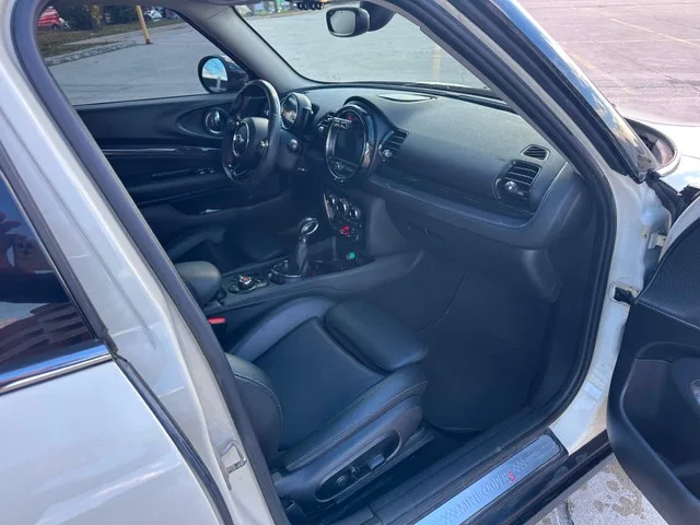 2017 Mini Cooper S Clubman All4 image indicator(7)