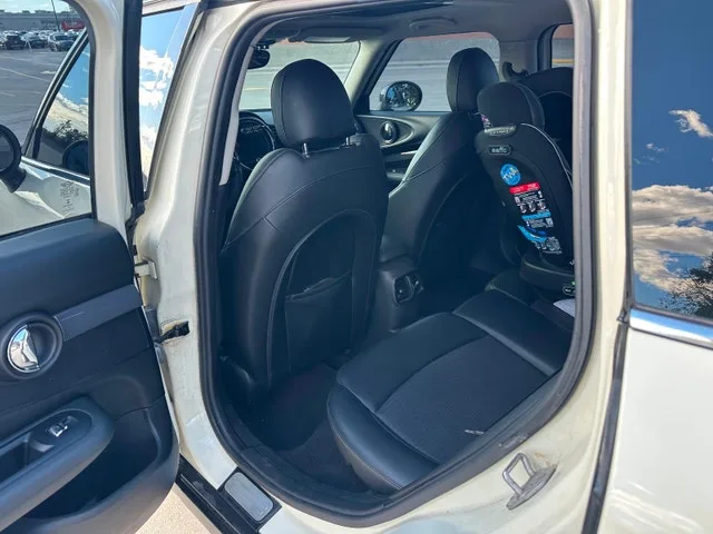 2017 Mini Cooper S Clubman All4 image indicator(9)