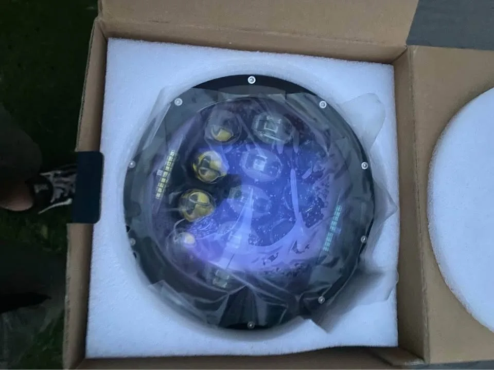 ODX 7 inch round led sealed beam light. $25 image indicator(2)