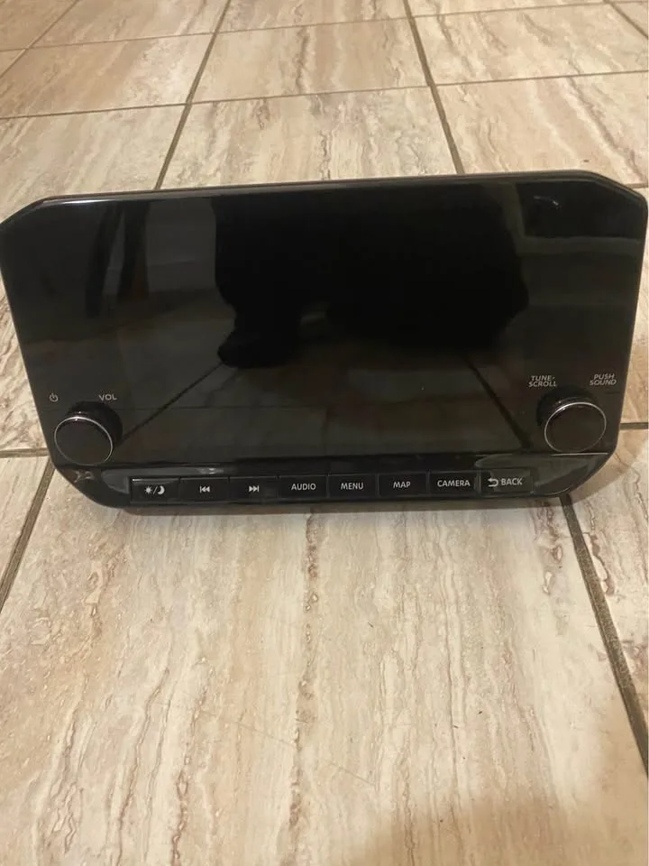 Bosch stereo for Nissian $215/ OBO image indicator(2)