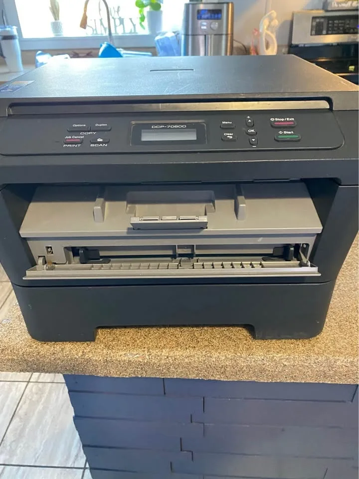 Brother DCP-7060D Monochrome Laser Printer – Excellent Condition image indicator(5)