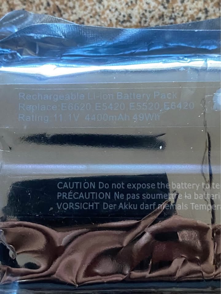 Brand New Dell Latitude Laptop Battery - $20/OBO - photo 3