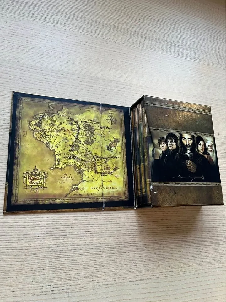 Lord of the Rings Blue Ray Extended Edition Set image indicator(2)